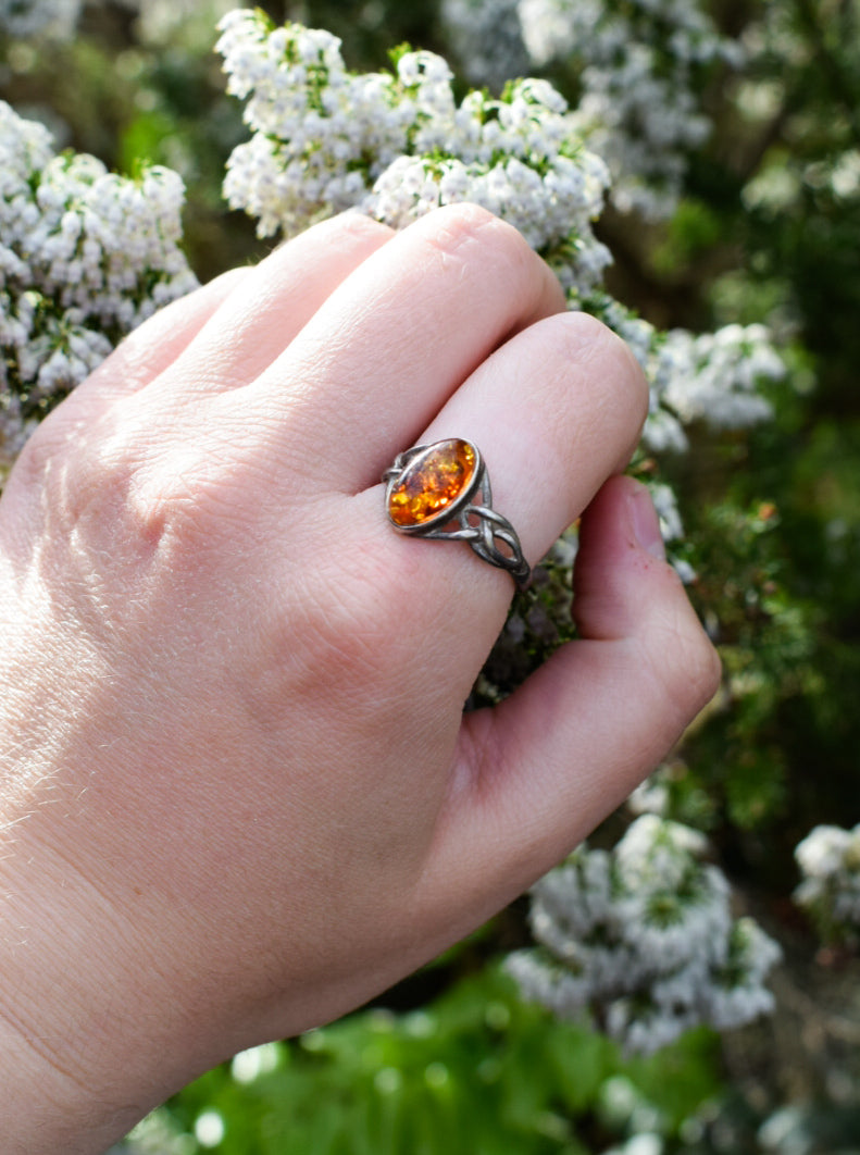 Amber Ring Size R