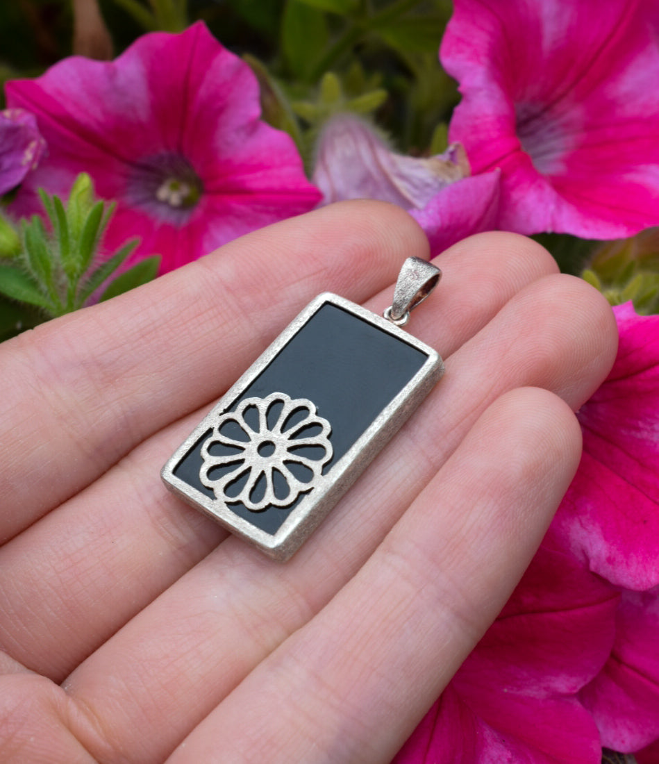 Silver Flower Necklace