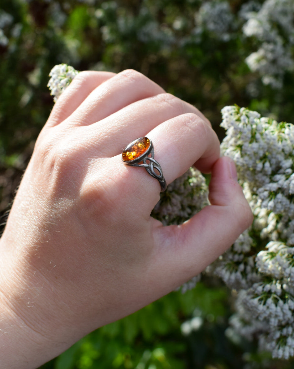 Amber Ring Size R