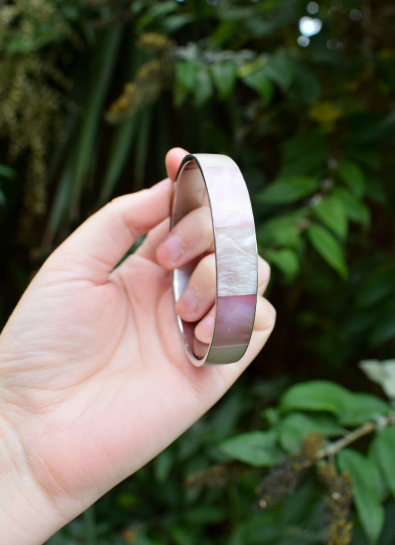 White and Pink Shell Bangle