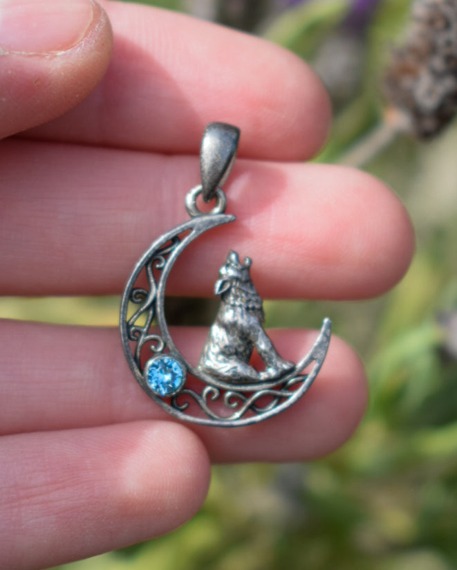 Sterling Silver Wolf Pendant