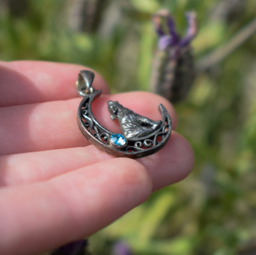 Sterling Silver Wolf Pendant