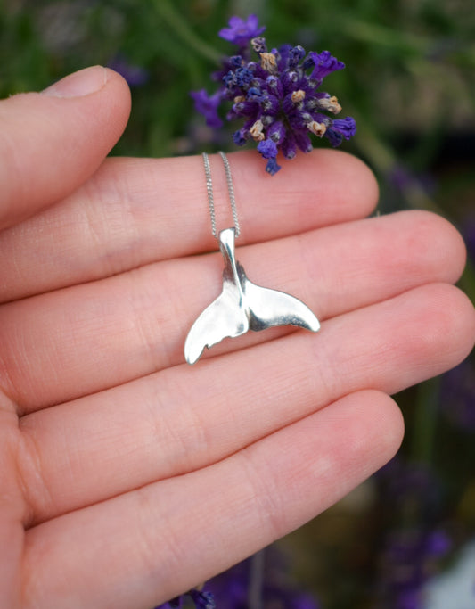 Tail Necklace