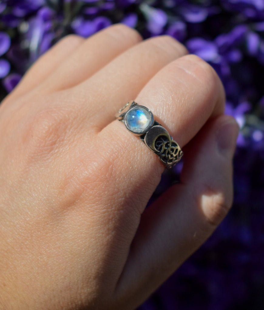 Triple Moon Moonstone Ring Size Q