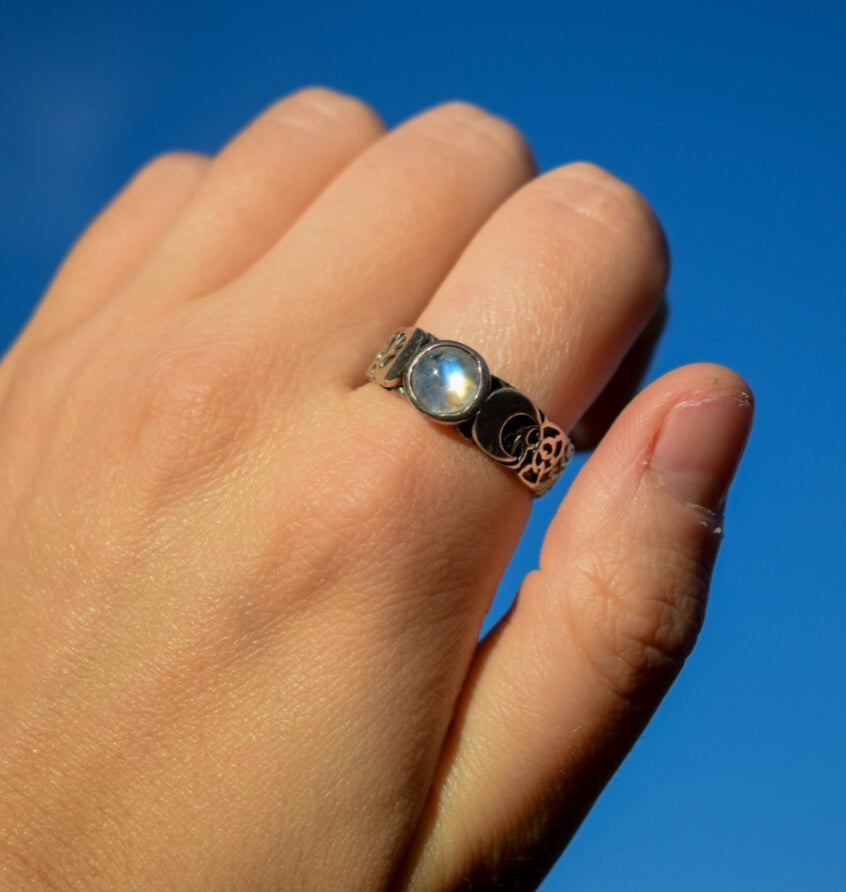 Triple Moon Moonstone Ring Size Q