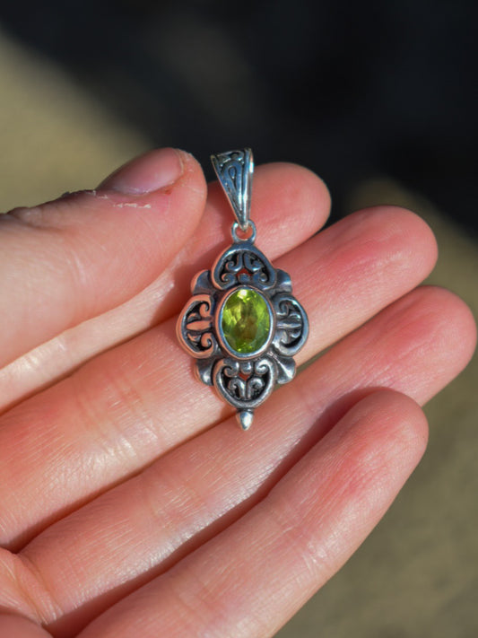 Silver Peridot Necklace