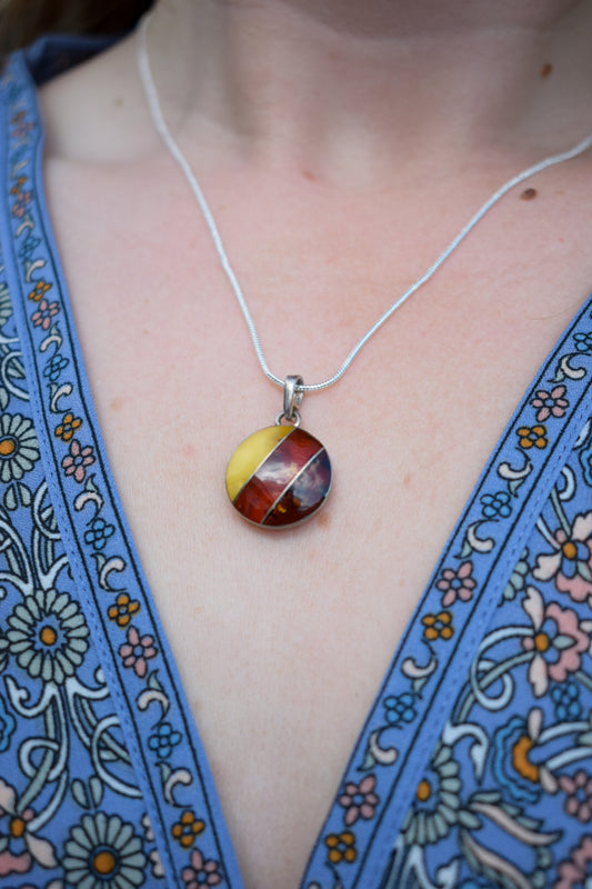 Circular Pendant Necklace