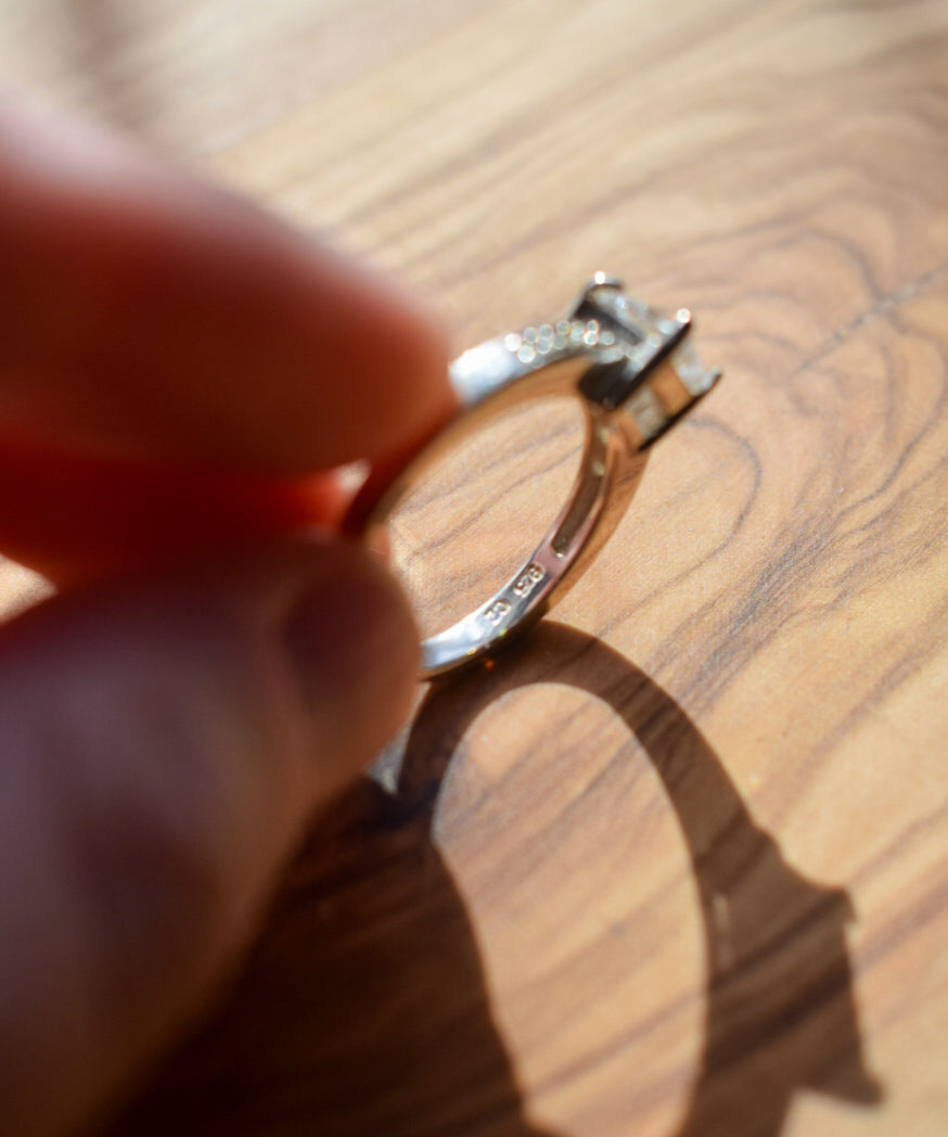 Diamanté Style Ring Size L