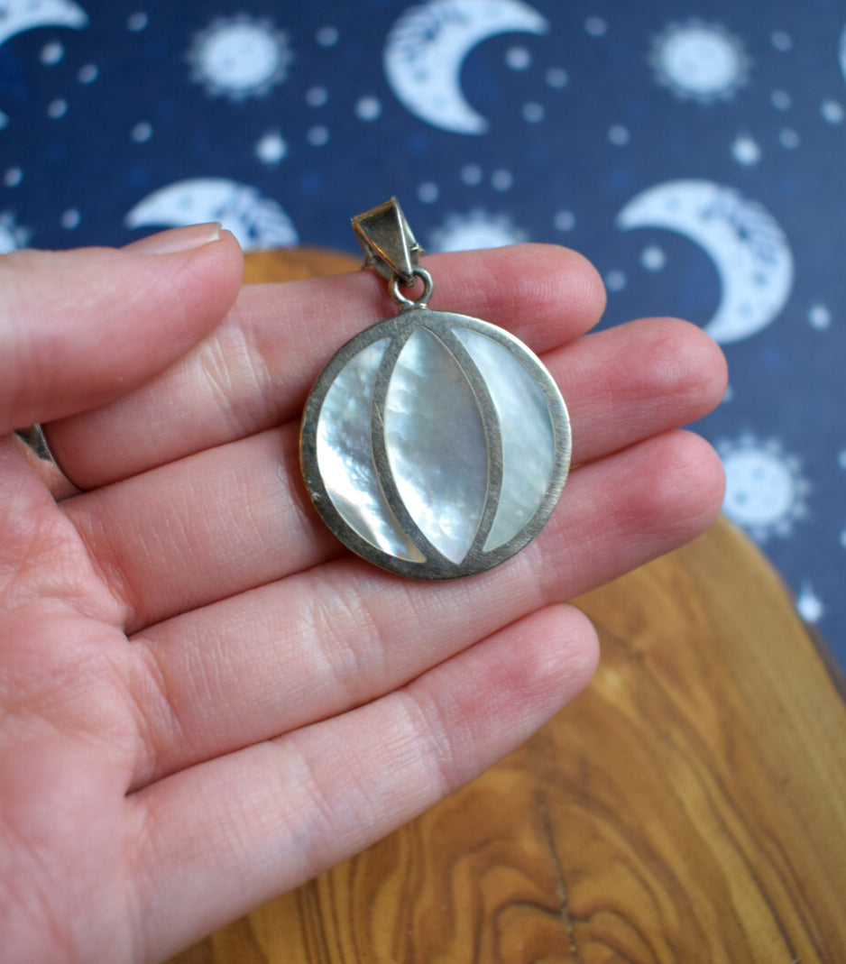 Mother of Pearl Necklace