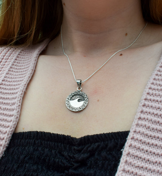 Wave Necklace