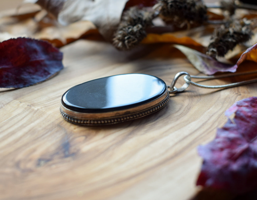 Oval Onyx Pendant